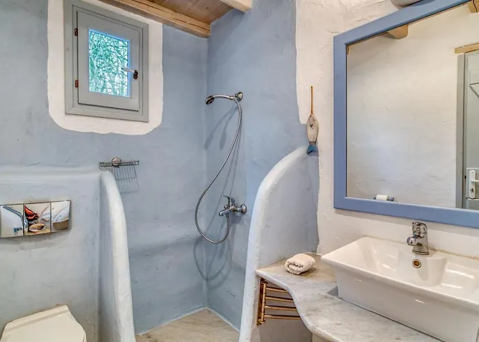 Foinikas House - Quiet Area With Access Holiday home *