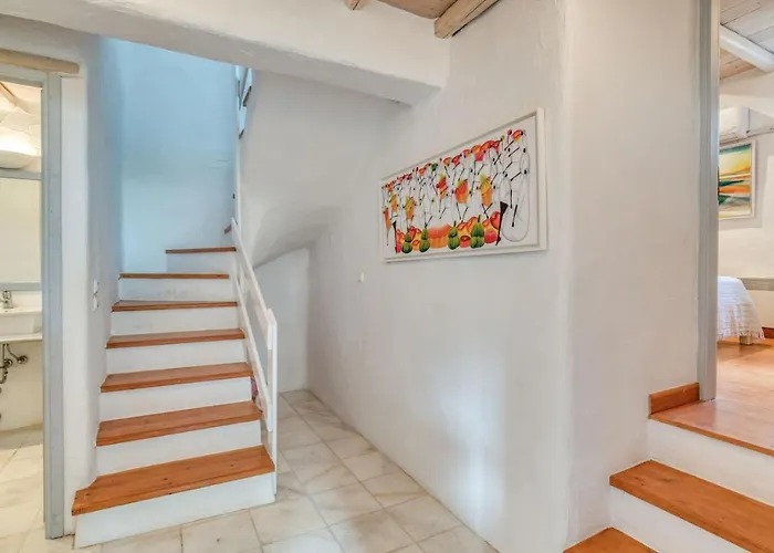 Foinikas House - Quiet Area With Access Holiday home