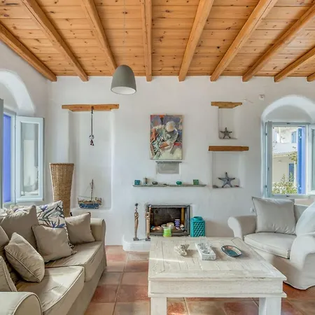 Foinikas House - Quiet Area With Beach Access *