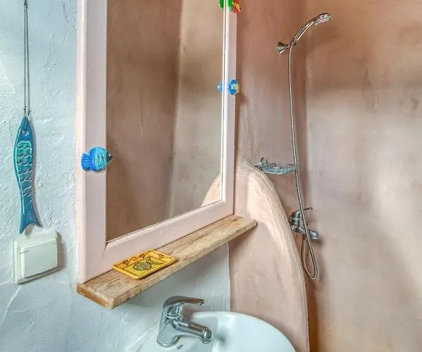 Foinikas House - Quiet Area With Access דריוס