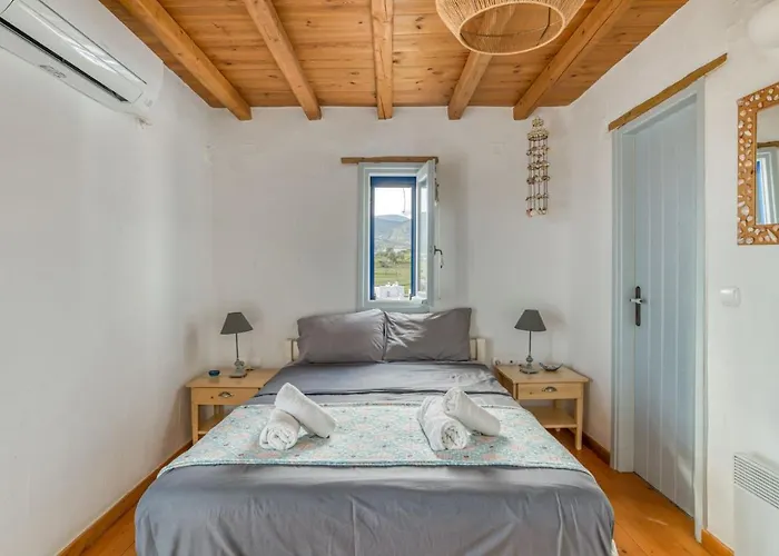 Vakantiehuis Foinikas House - Quiet Area With Access *